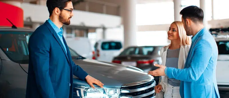 Pourquoi passer par un mandataire auto lors de l’achat de sa voiture